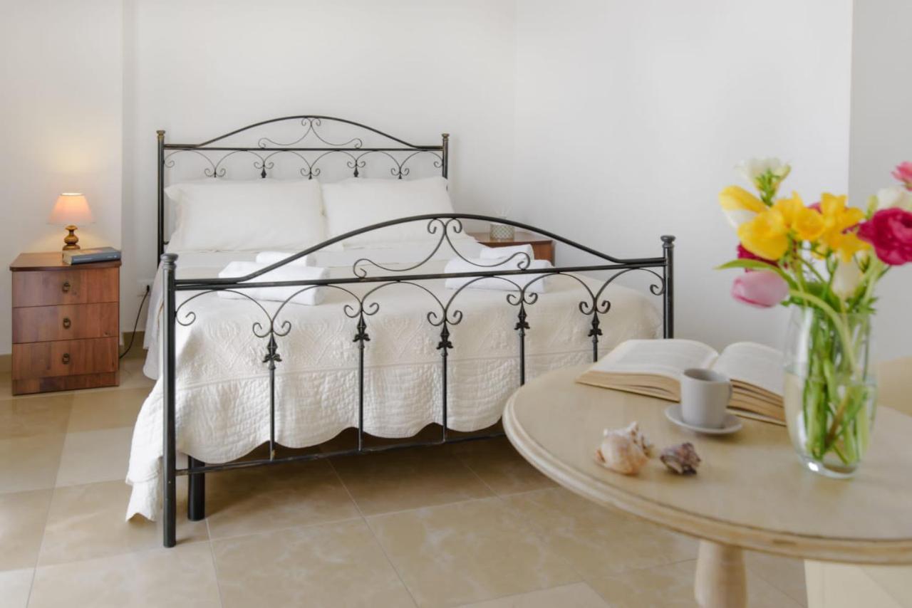Il Vicoletto Bed & Breakfast Pulsano Exterior photo