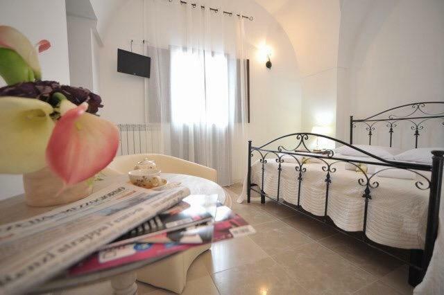 Il Vicoletto Bed & Breakfast Pulsano Exterior photo