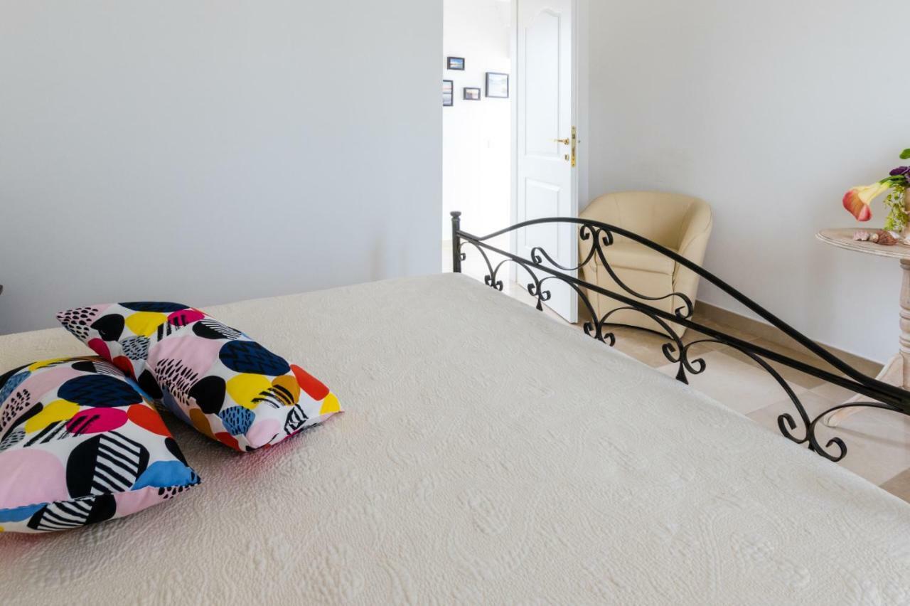 Il Vicoletto Bed & Breakfast Pulsano Exterior photo